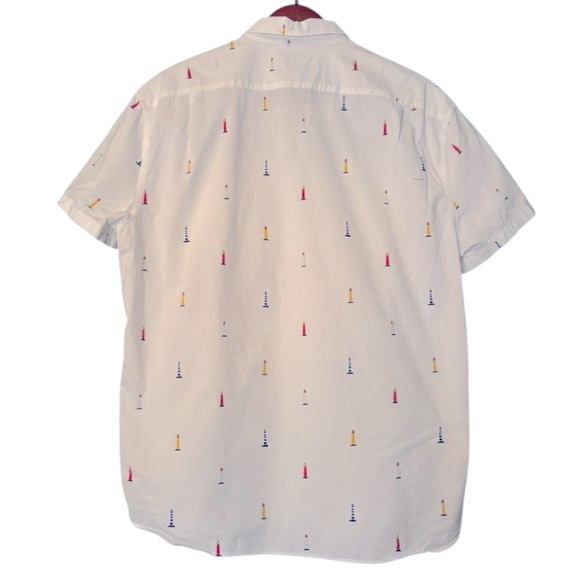 J. Crew Men's Short Sleeve Button Down White Shirt Size XL with Lighthouses - Picture 2 of 9